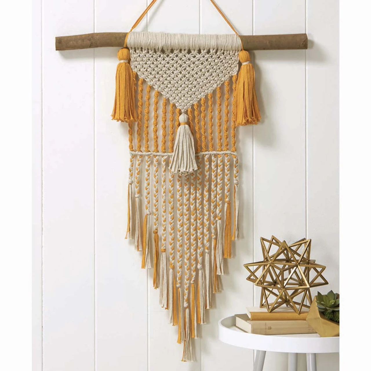 Herrschners Phoenix Macrame