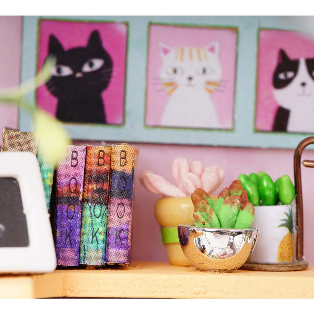 Robotime Dora's Loft Model - Wood - Image 4