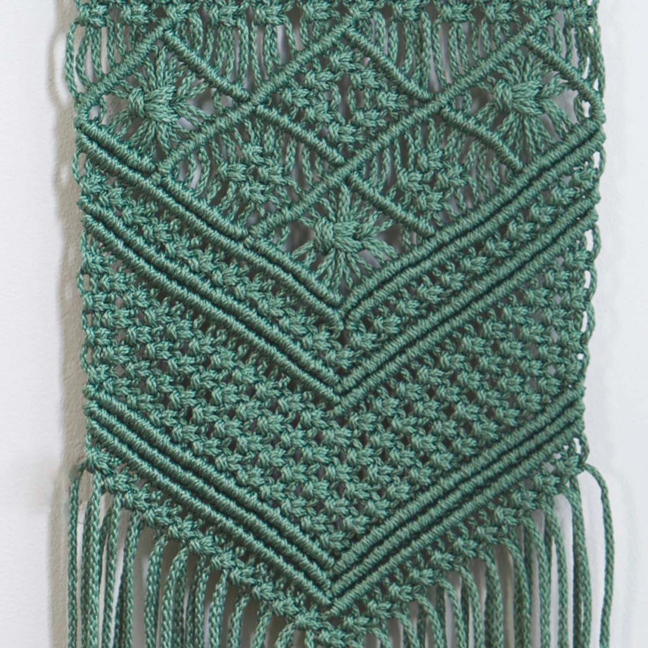 Herrschners Mesmerizing Wall Hanging Macrame - Image 2