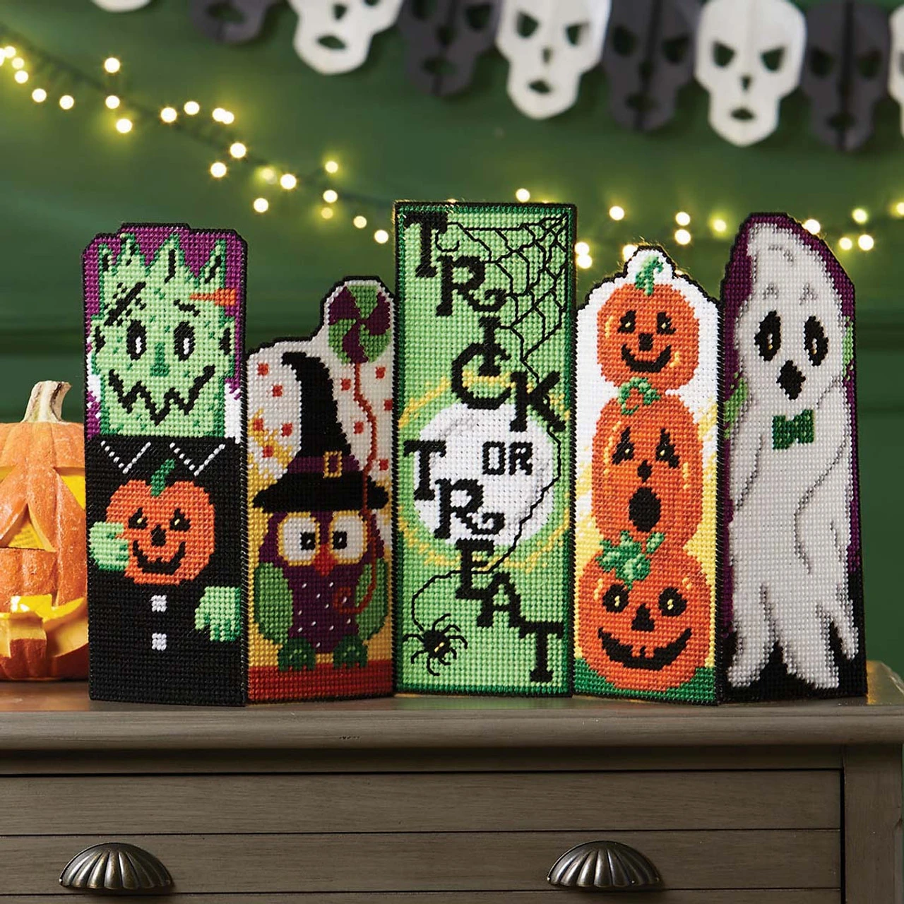 Herrschners Halloween Mantel Sitters Plastic Canvas Kit