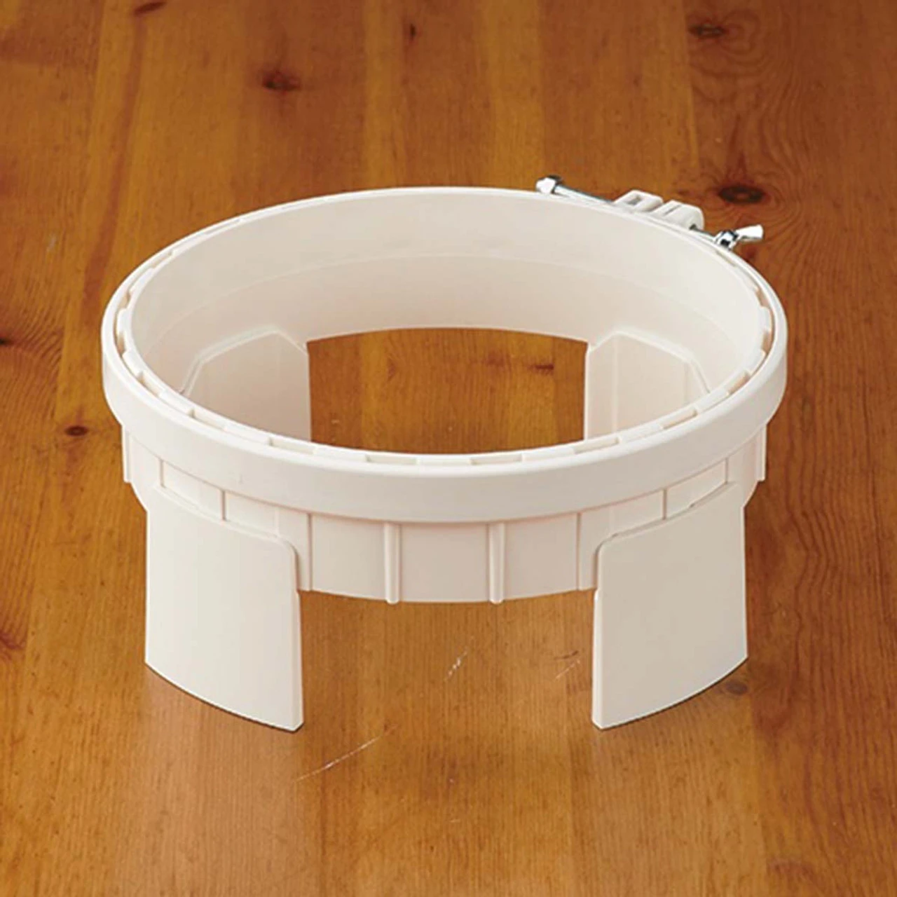 Clover Punch Needle Hoop - Image 3