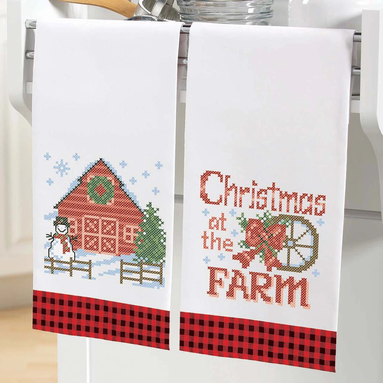 Herrschners Christmas At The Farm Towel Pair Stamped Cross-Stitch