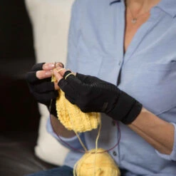 Copper Fit Hand Relief Compression Gloves "As Seen On TV"