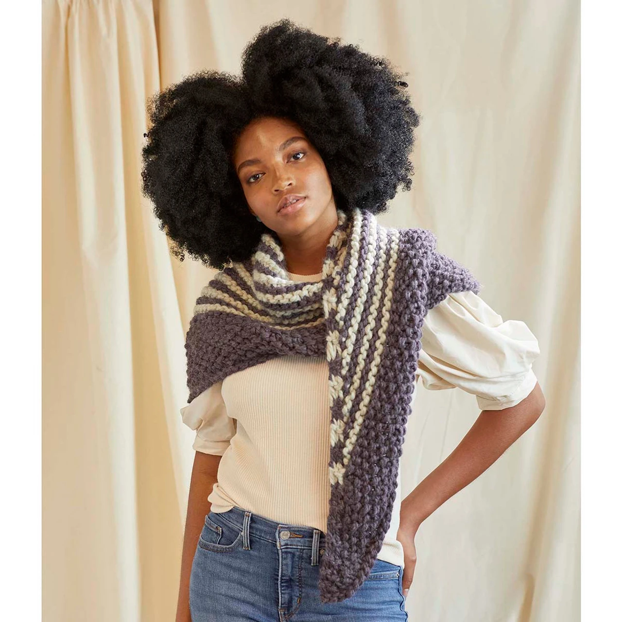 Universal Yarn Dappled Shawl Knit Kit - Image 4