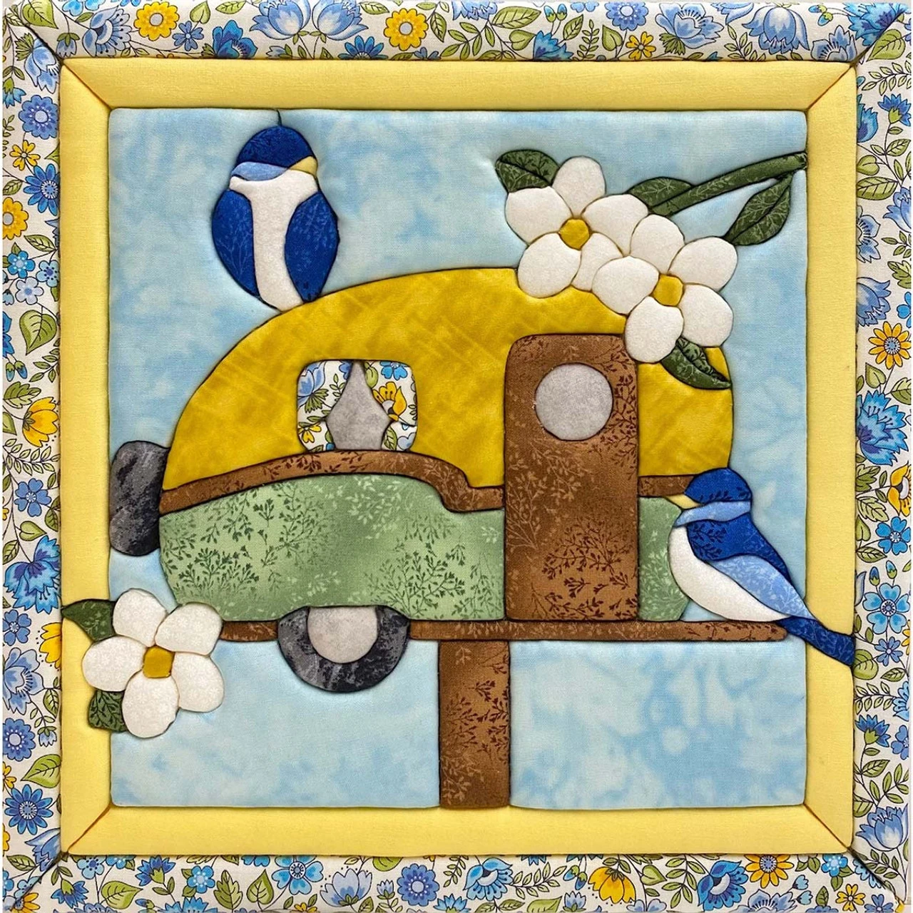 Quilt Magic Birdhouse Camper No-Sew Quilt Kit